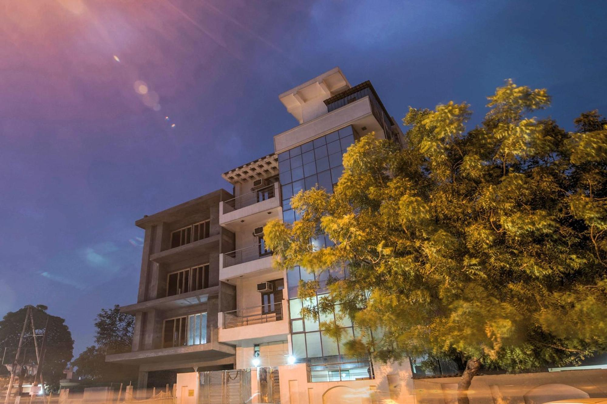 Hotel O Crosswinds Residency Indirapuram Esterno foto
