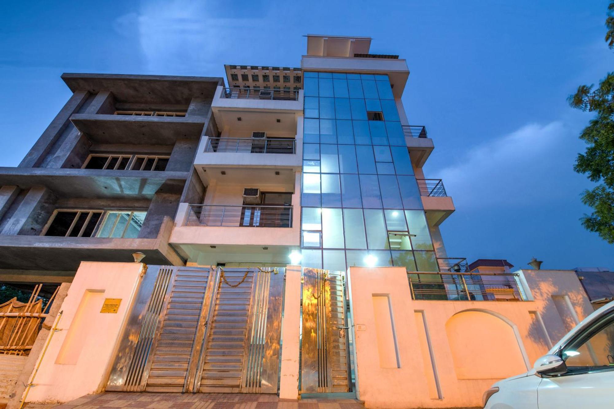 Hotel O Crosswinds Residency Indirapuram Esterno foto