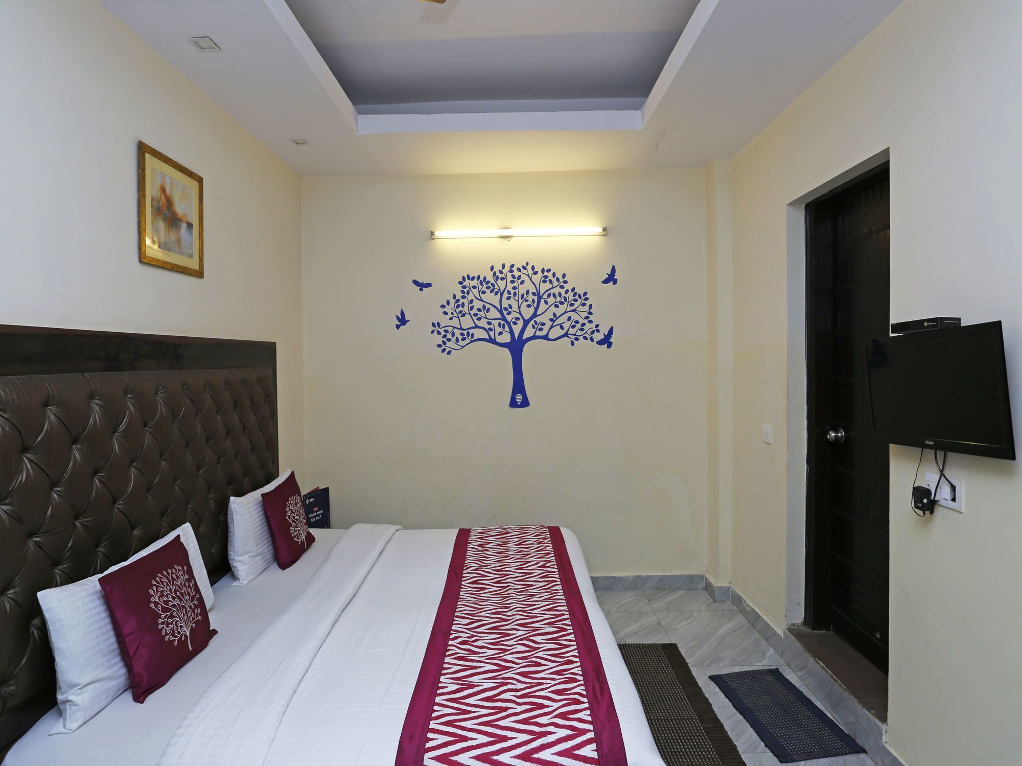 Hotel O Crosswinds Residency Indirapuram Esterno foto