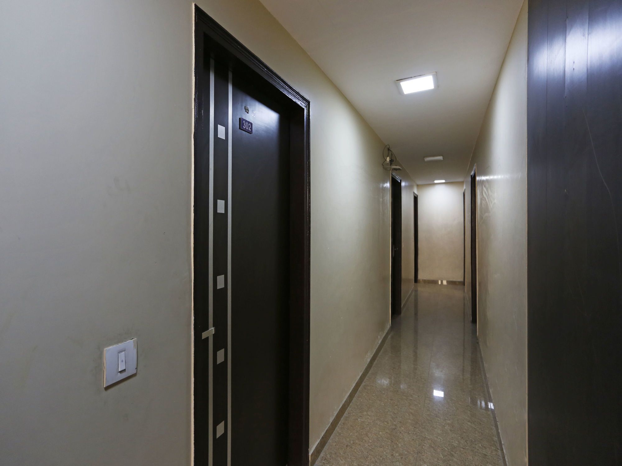 Hotel O Crosswinds Residency Indirapuram Esterno foto